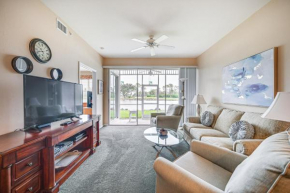 Naples Condo with Pond Views and Patio - Near Golf!